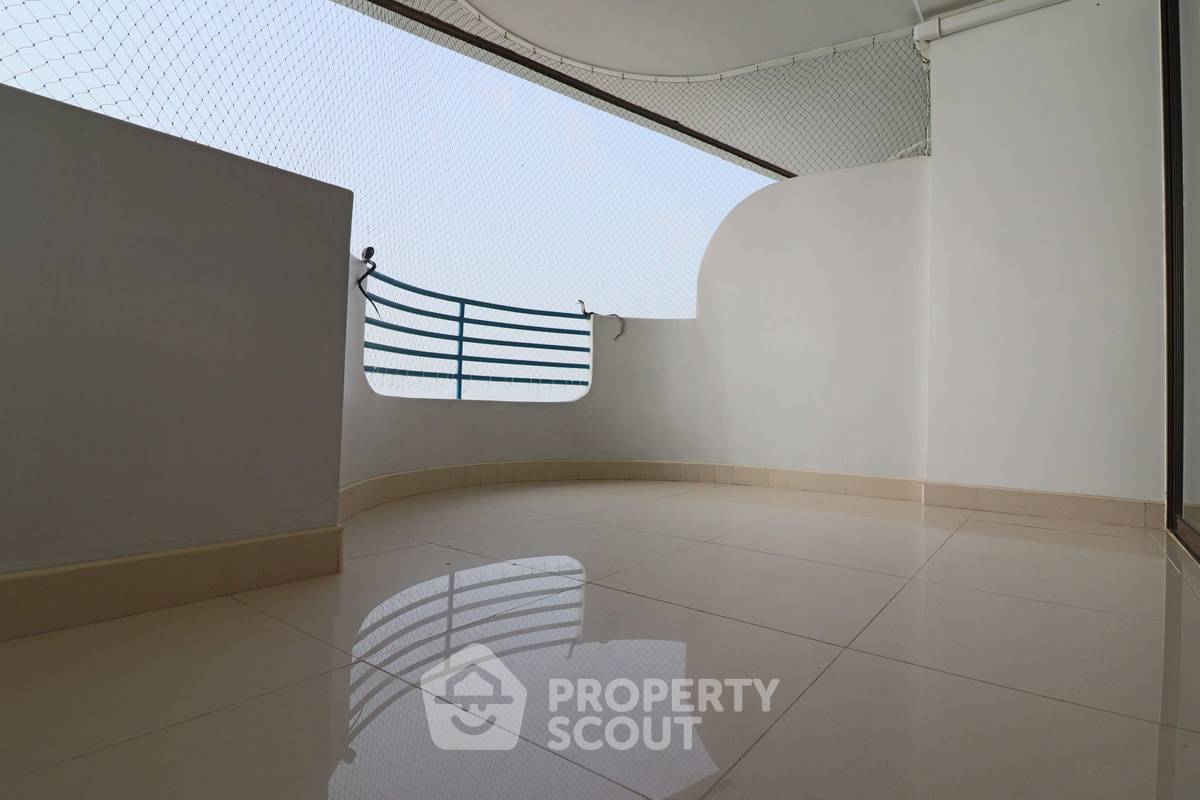 picture 1-BR Condo at VIP Condochain Pattaya in Na Chom Thian (ID 3374590) - 8/12