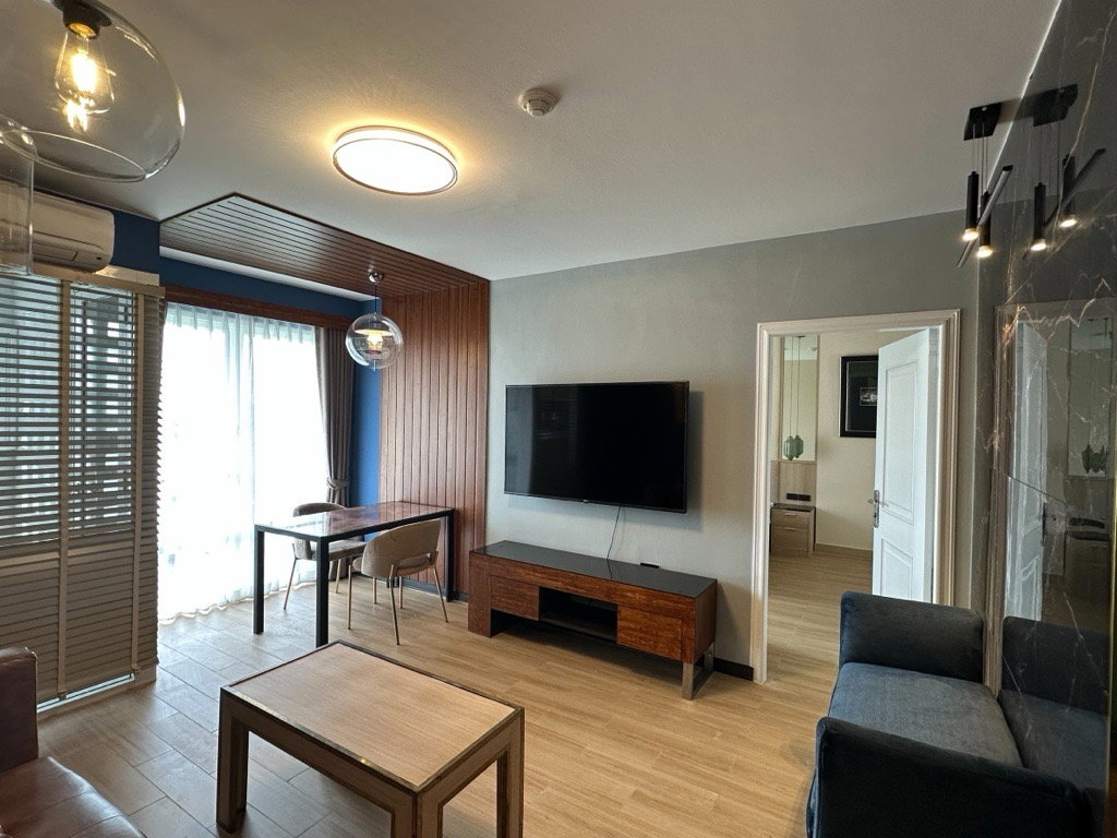 picture Low Life Condo next Wat Pharamkao Station - 7/22