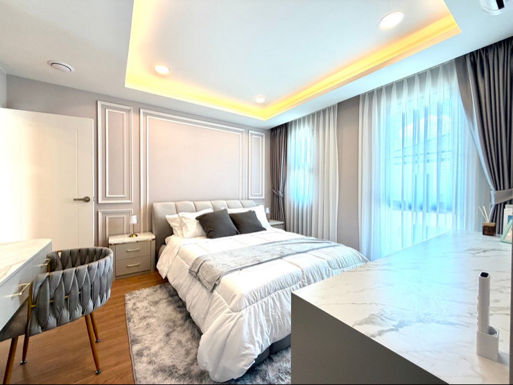 picture Large, luxurious rental house; fully furnished and equipped with appliances. - 38/50
