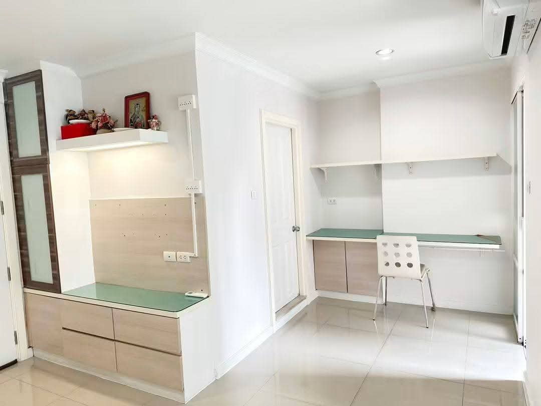 รูป Lumpini Place Rama 9–Ratchada | 18,000 บาท/เดือน ✨ ห้องใหญ่ 37 ตร.ม. ระเบียงกว้าง 2 ด้าน ห้องทาสีใหม่ ใกล้ MRT พระราม 9 - รูปที่ 6/10
