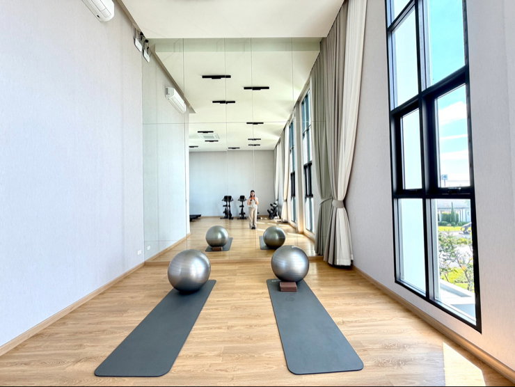 picture Large, luxurious rental house; fully furnished and equipped with appliances. - 17/50