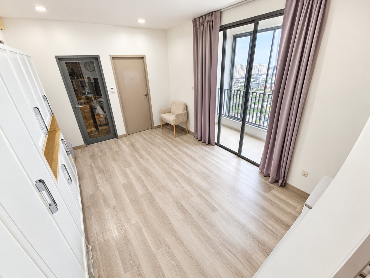 picture 2BR Condo Ideo Mobi Sukhumvit 81 | 42.83 Sqm, 24th Floor Near BTS On Nut - 2/8