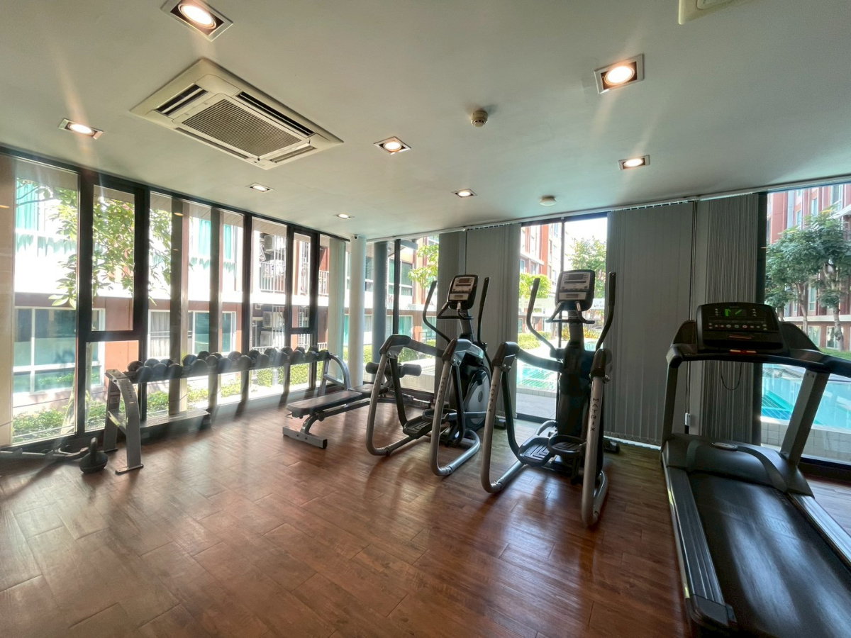 picture Urgent Sale !! : D'Vieng Santitham Condominium – Outside View - 13/16