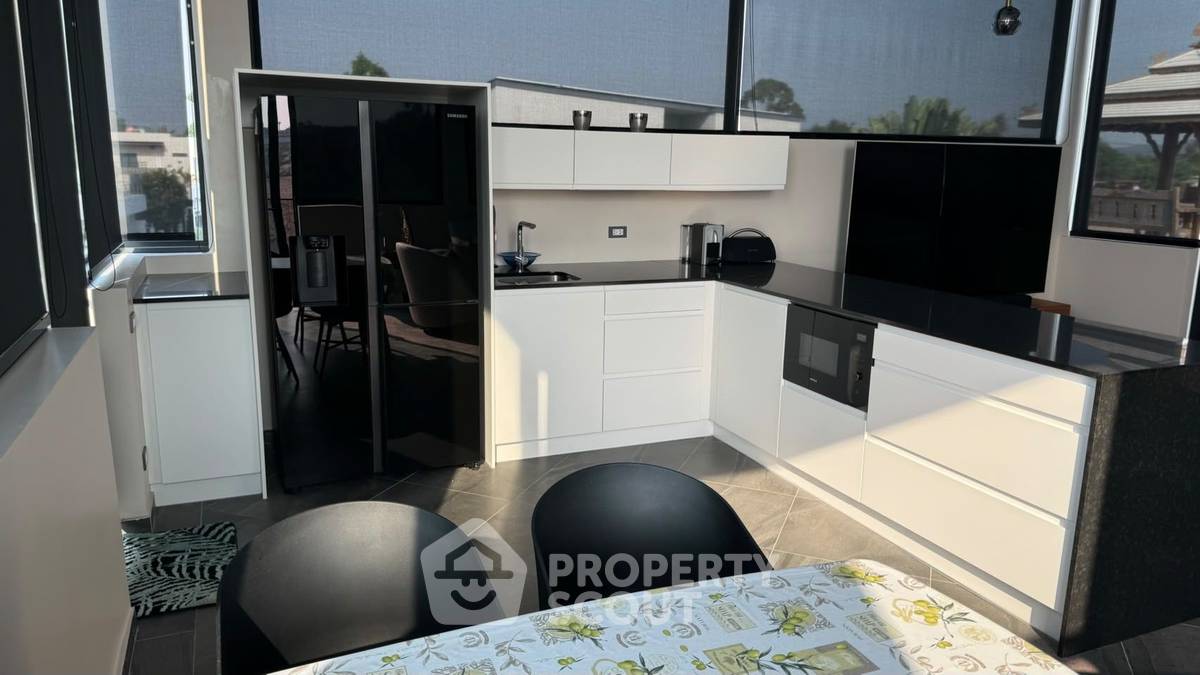 รูป วิลล่า 4-ห้องนอน ใกล้ เมืองพัทยา (ID 3373916) - รูปที่ 18/19