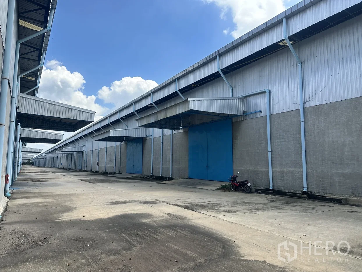 รูป ให้เช่า โกดัง 20000 ตรม บ้านหมอ สระบุรี - รูปที่ 2/8