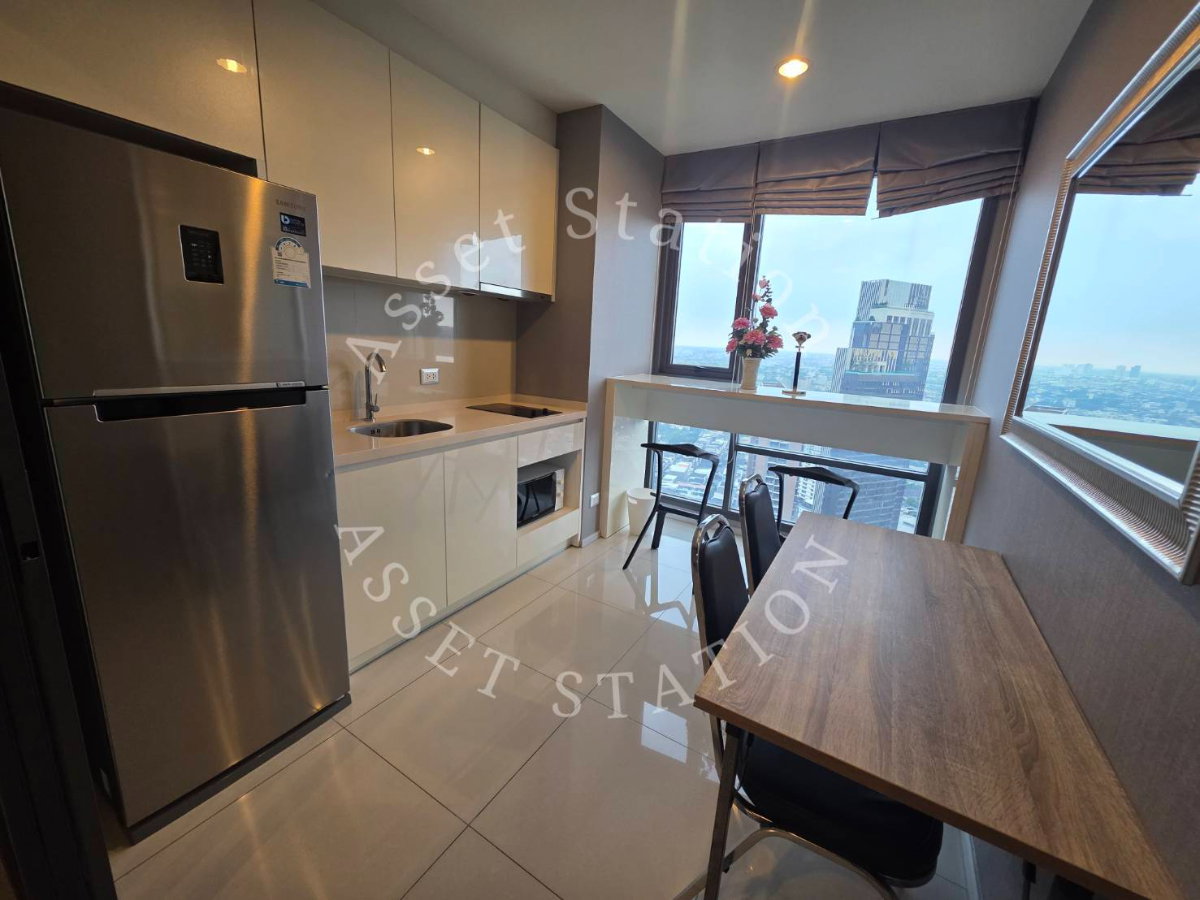 picture Rhythm Sukhumvit 42 |🚄 Near BTS Ekkamai and Gateway Ekamai - 4/10