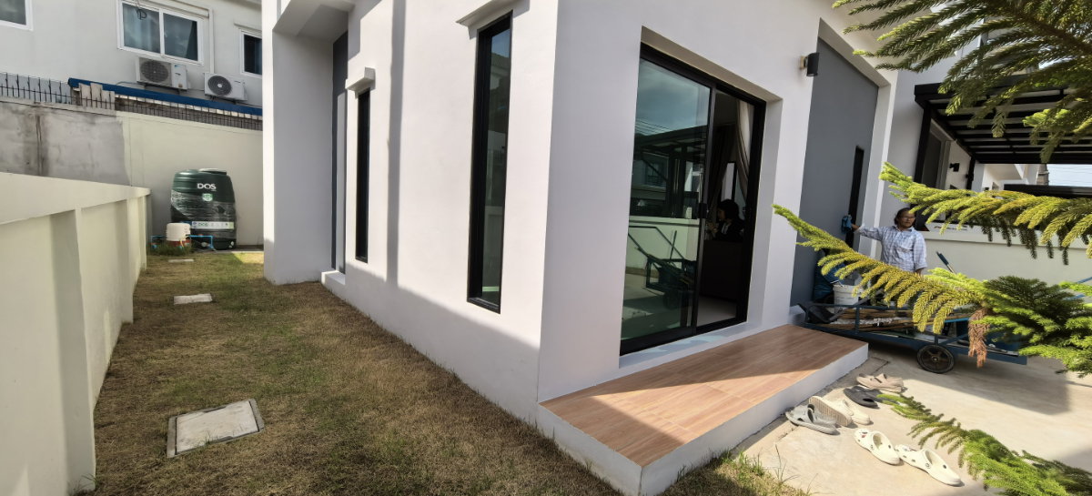 picture Pet-Friendly 4-Bedroom House for Rent in Lam Luk Ka, Khlong 6 - 18/18