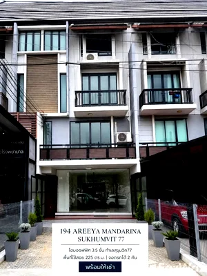 Townhouses for rent Bangkok : Spacious 4-Story Townhome for Rent | 225 Sq.m | 3 BR 5 BATH 6843981
