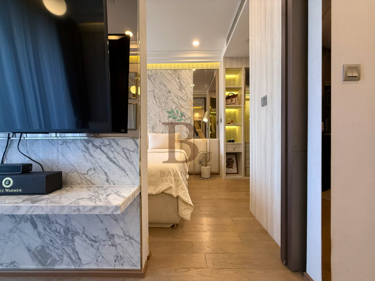 picture 𝘼𝒔𝙝𝒕𝙤𝒏 𝑪𝙝𝒖𝙡𝒂 - 𝑺𝙞𝒍𝙤𝒎 1 Bedroom for Rent near 𝑴𝑹𝑻 𝑺𝒂𝒎𝒚𝒂𝒏, Lumphini Park  - 8/12
