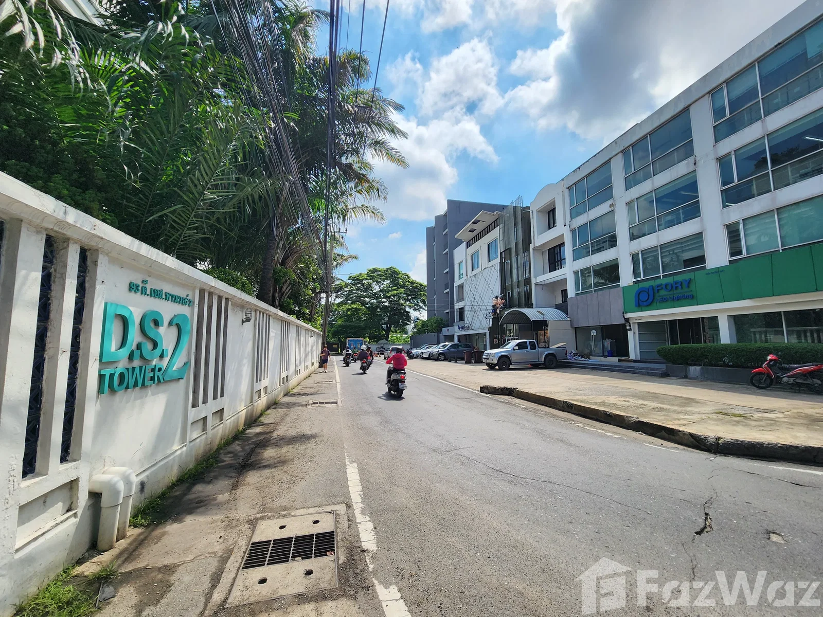 3-bed townhouse for sale, 180 sqm, 20 sq wah, Watthana