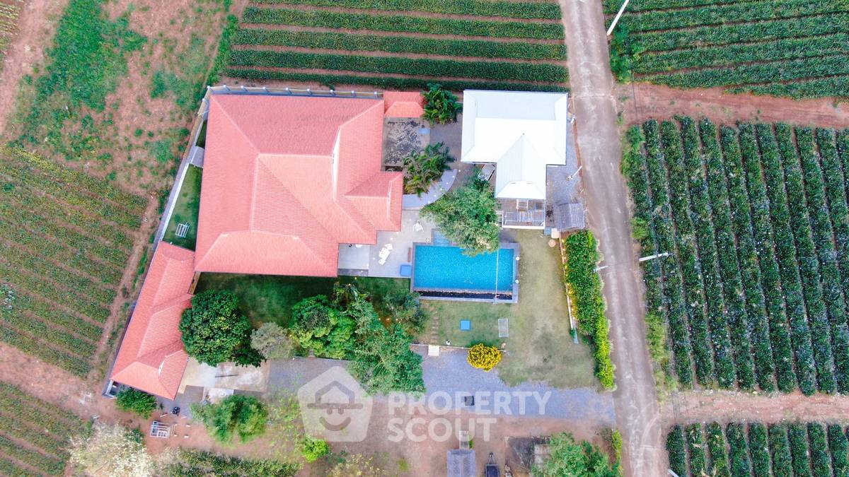 picture Pet-Friendly 4-BR Villa, 240 Sqm, Wang Phong, Pran Buri (ID 3373604) - 44/50