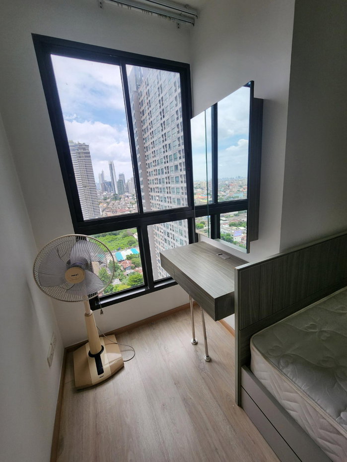 รูป ให้เช่า  ไอดีโอ สาทร ท่าพระ ( Ideo sathorn thapra ) ติด BTS โพธิ์นิมิตร  300 เมตร พร้อมเฟอร์+ เครื่องซักผ้า+ห้อง 31 ตรม. เพียง 11,000 บาท  - รูปที่ 9/19