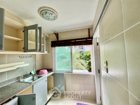 1-BR Condo at Happy Condo Ratchada 18 near MRT Huai Khwang (ID 3375034)