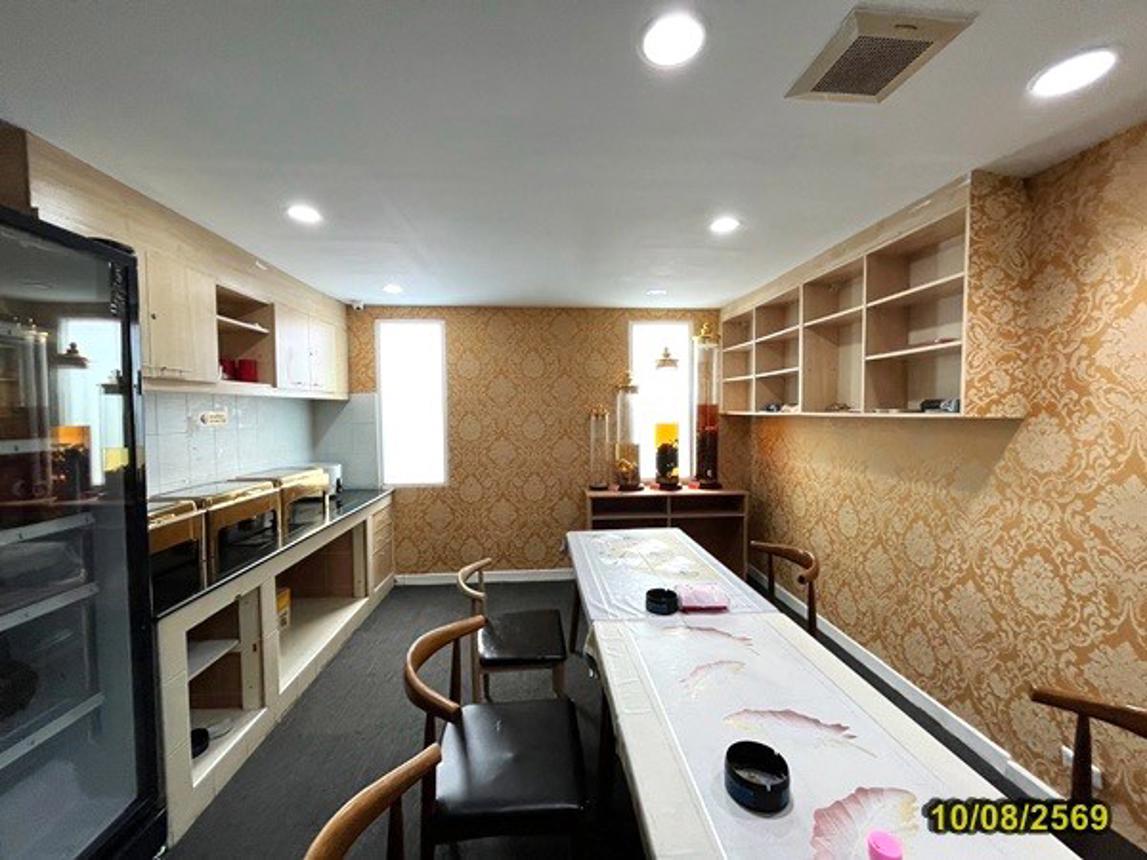 picture OFFICE 183.2 Sq.w. Wang Thonglang Bangkok for 34.5M - 29/39