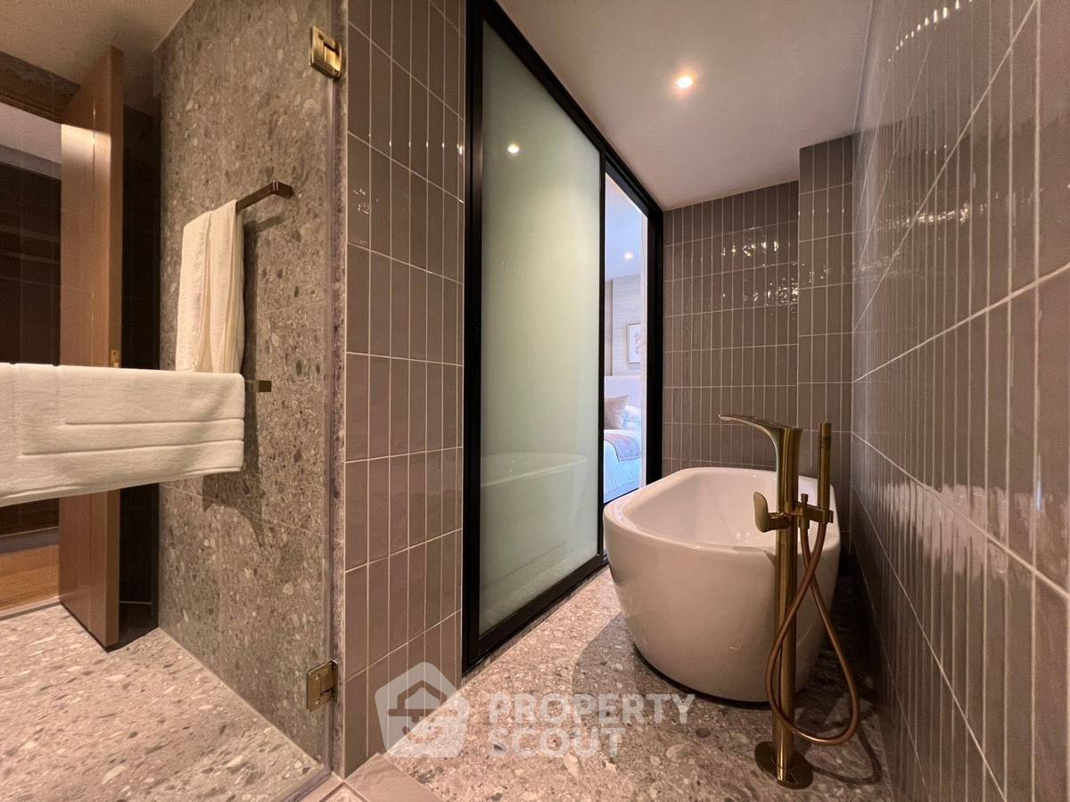 picture 2-BR Condo at Via 34 near BTS Thong Lor (ID 3374086) - 13/21