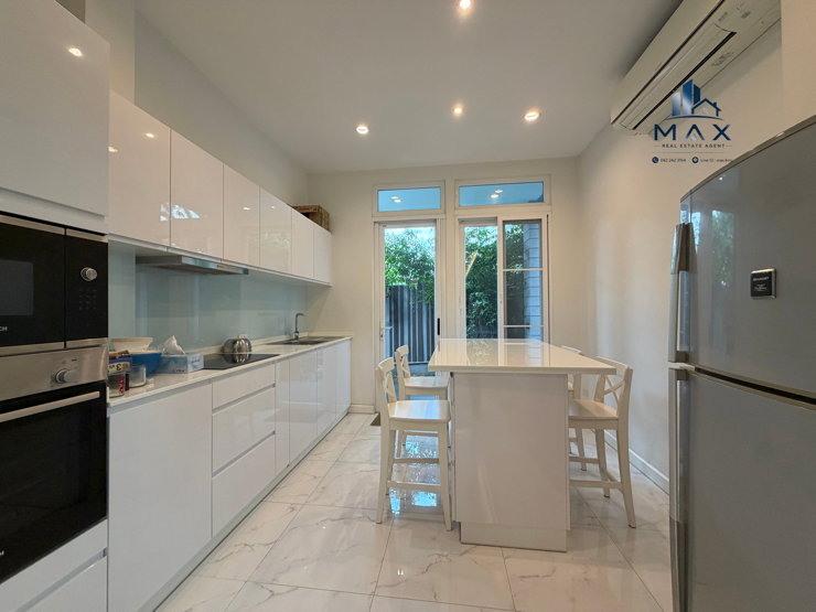 รูป 🔥 ให้เช่าบ้านเดี่ยว ทาวน์โฮม 𝐓𝐡𝐨𝐧𝐠𝐥𝐨𝐫 ซอย 19 | 3 ห้องนอน | 4 ห้องน้ำ | 180 ตร.ม. 90,000 ต่อเดือน เฟอร์ครบ พร้อมเข้าอยู่ ✨โทร +66 62 242 3154 - รูปที่ 3/12