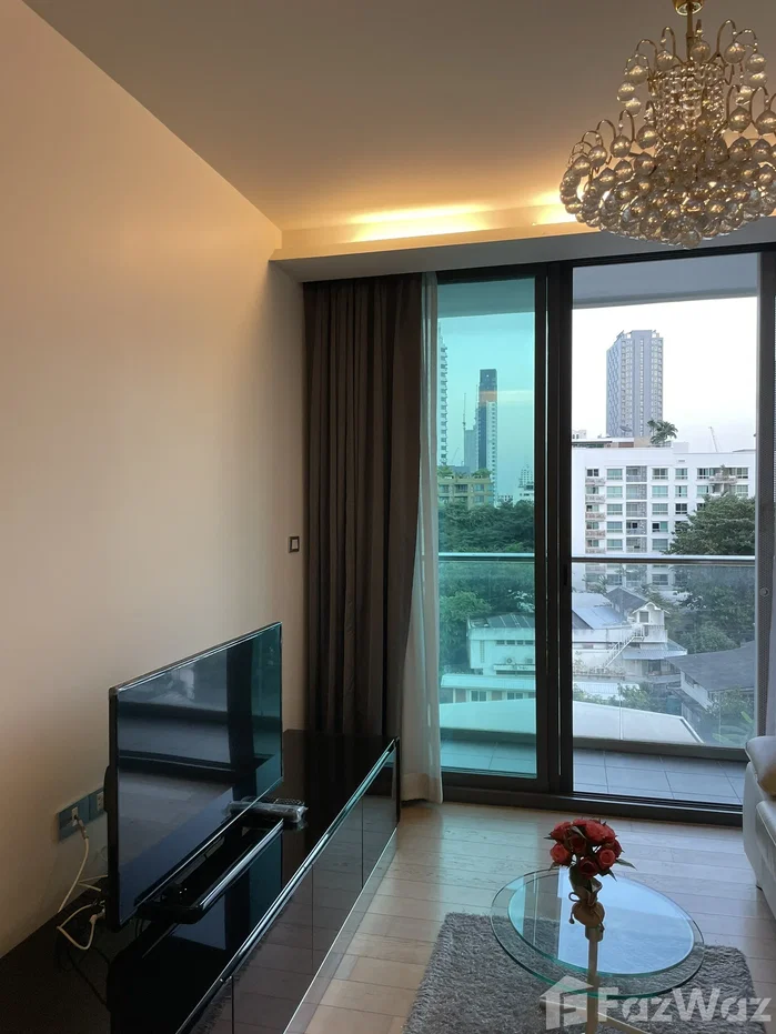 รูป คอนโดให้เช่า 1 ห้องนอน ในโครงการ เวีย 49 6842590 - รูปที่ 1/8