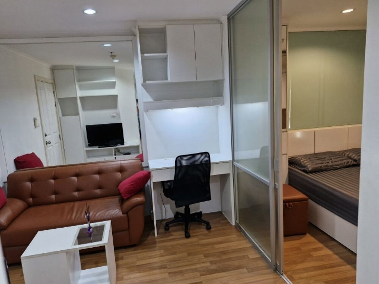 picture Condo close yo to BTS Ratchayothin for rent - 6/31