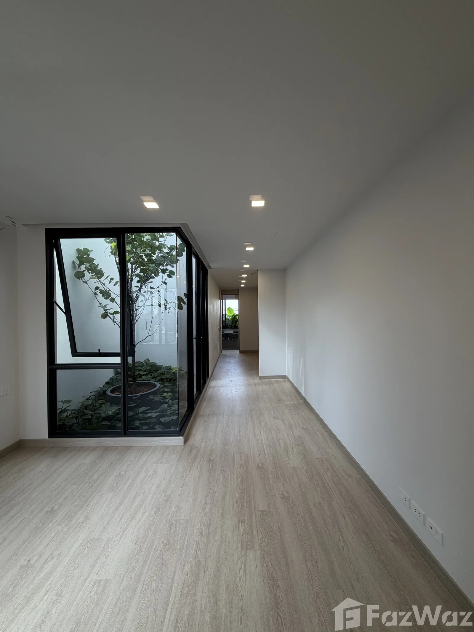 3-bed townhouse for rent, 250 sqm, 6.3 sq wah, Lat Phrao