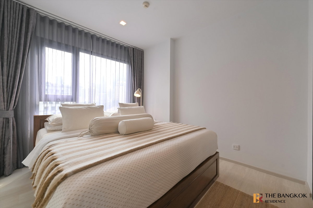 picture 💎 Exclusive Unit 💎 Life One Wireless, ✨ Premium Location, Beautiful Modern Interior with Warm Tones 🌆 1BR 35.11 sq.m. 5MB, Near BTS Ploenchit - 4/11