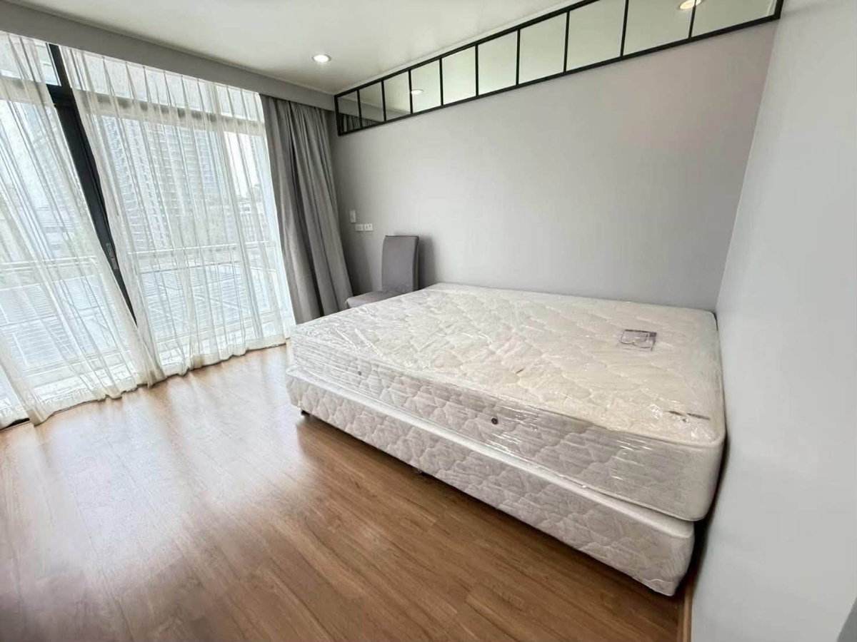 รูป ให้เช่าคอนโด Baan Prompong - 3 ห้องนอน 3 ห้องน้ำ - 209 ตร.ม. - เช่า 70,000 บาท/เดือน [BWr2610008]	 - รูปที่ 4/10