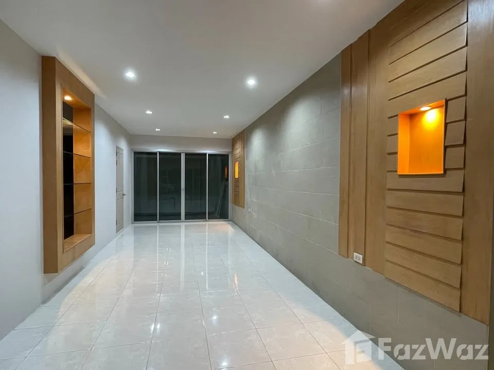 picture Baan Klang Muang Ratchada-Ladprao 6838096 - 2/9
