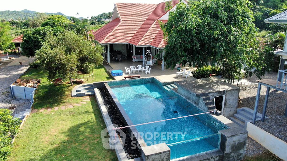 picture Pet-Friendly 4-BR Villa, 240 Sqm, Wang Phong, Pran Buri (ID 3373604) - 8/50