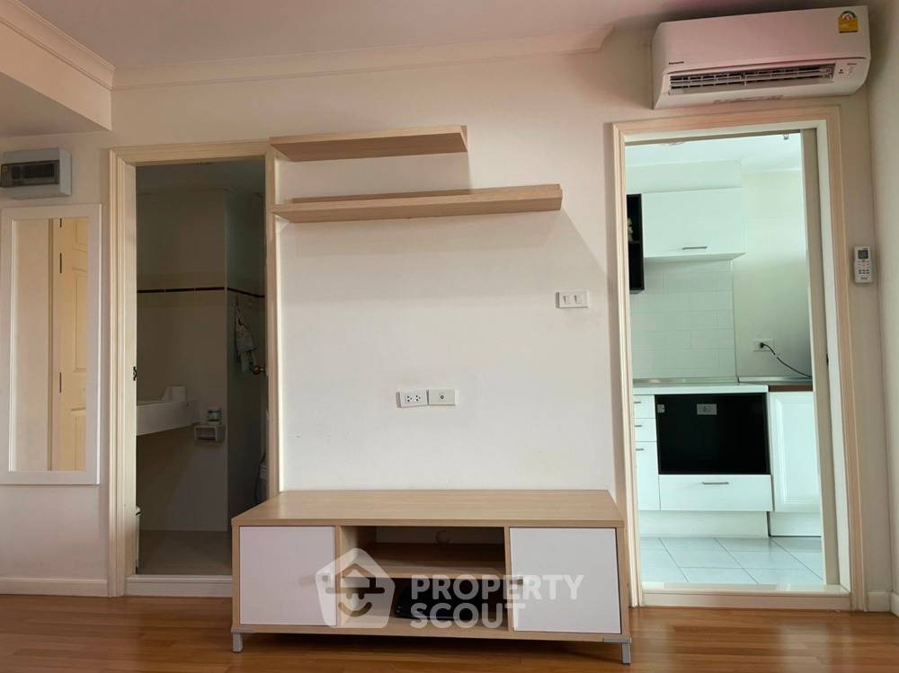 picture 1-BR Condo at Lumpini Place Narathiwat-Chaopraya close to Phra Ram 3 (ID 449161) - 2/11