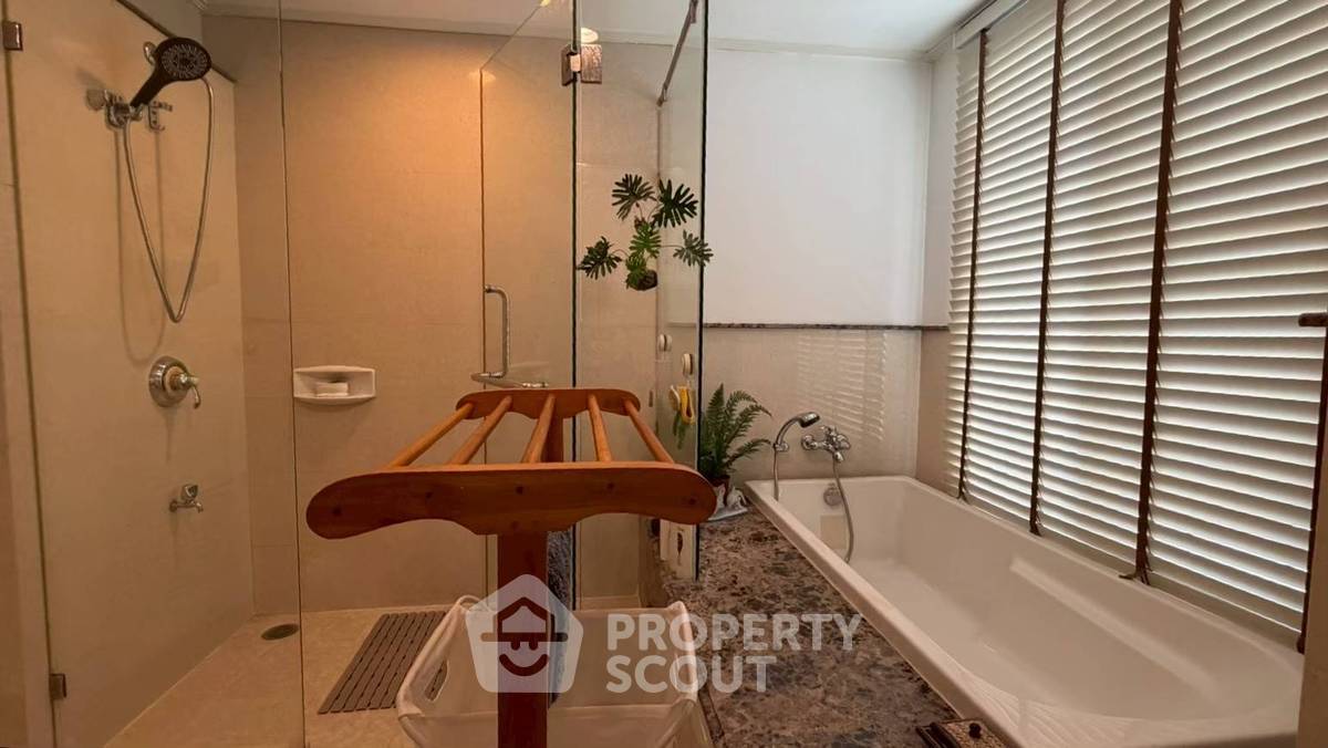 รูป คอนโด 3-ห้องนอน ที่ ลา วี ออง โรส เพลส คอนโดมิเนียม ใกล้ BTS ทองหล่อ (ID 3373338) - รูปที่ 7/7