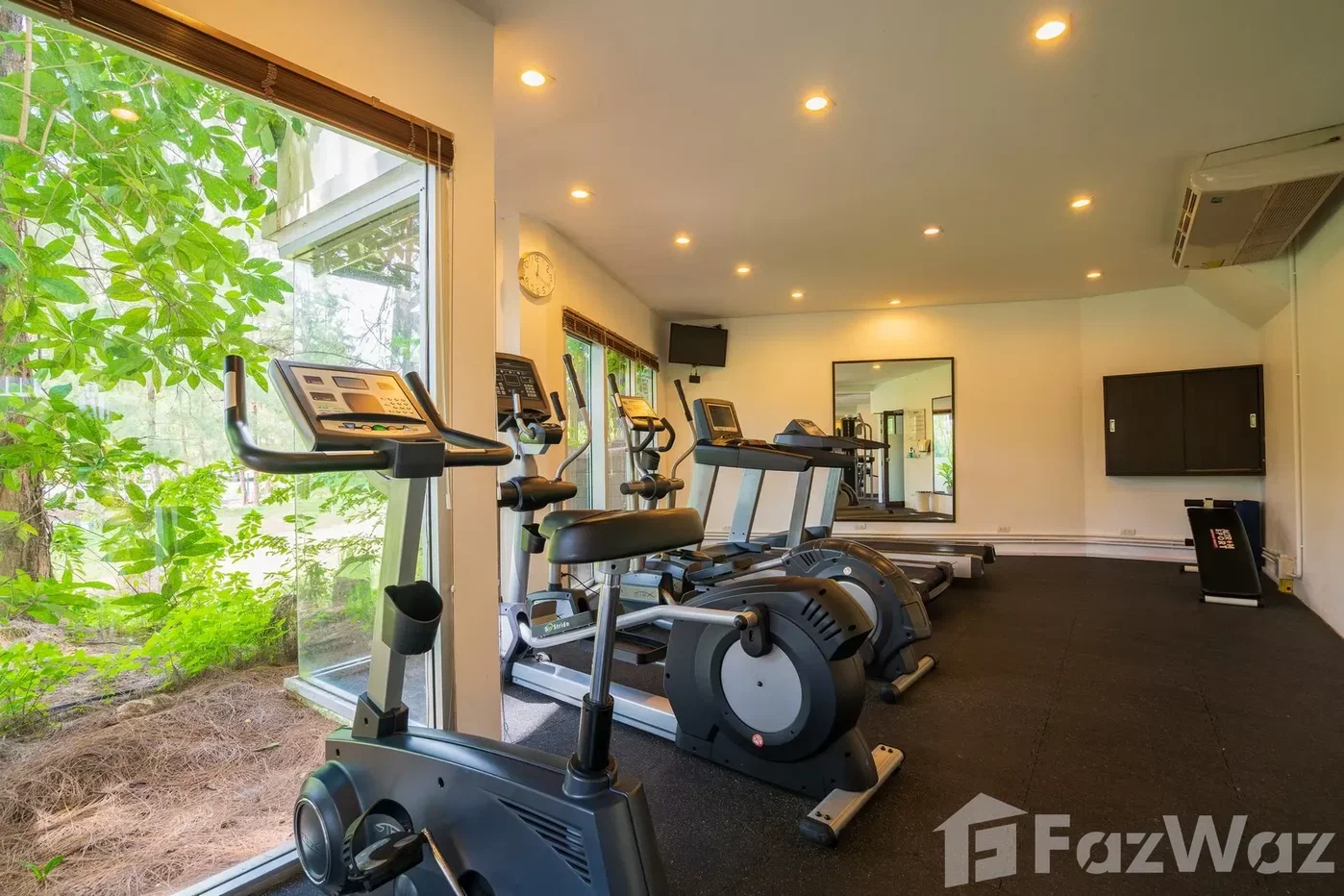picture Modern 2-Bed Condo for Rent and Sale in Grove Gardens, Cape 1763552 - 18/19