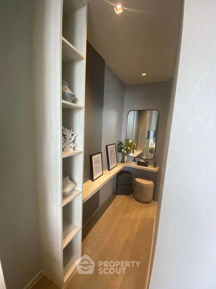 picture Studio Condo at Ashton Silom near BTS Chong Nonsi (ID 3276220) - 8/13