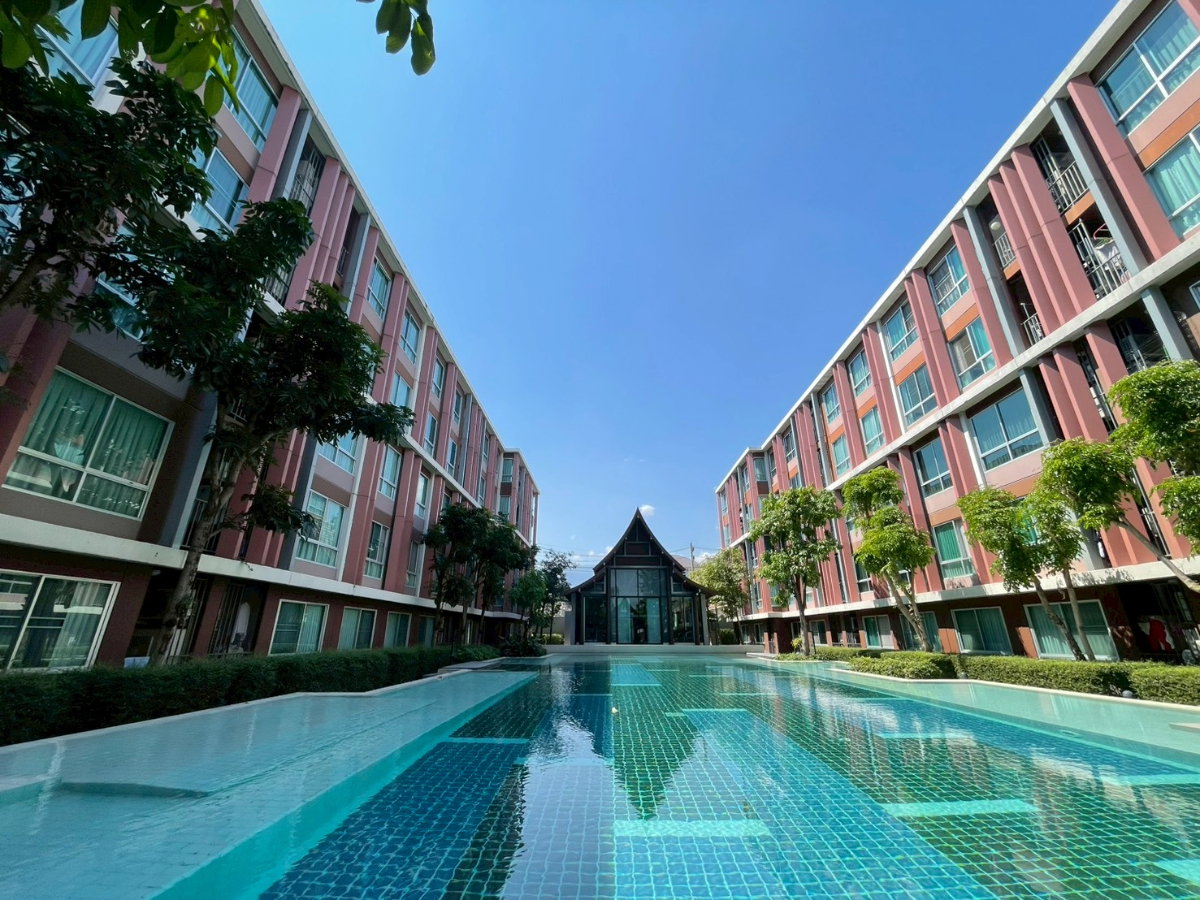 picture Urgent Sale !! : D'Vieng Santitham Condominium – Outside View - 10/16