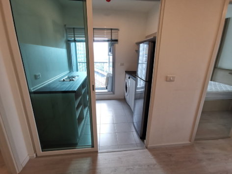 picture aspire sathorn thapra for rent  2  bed 19,000  bath - 9/24