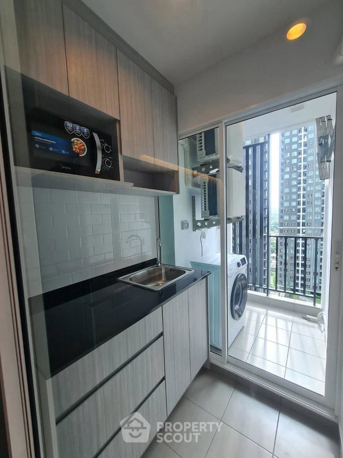 picture 1-BR Condo at Regent Home Bangna near BTS Bang Na (ID 3231237) - 8/10