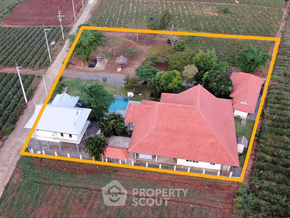 picture Pet-Friendly 4-BR Villa, 240 Sqm, Wang Phong, Pran Buri (ID 3373604) - 16/50