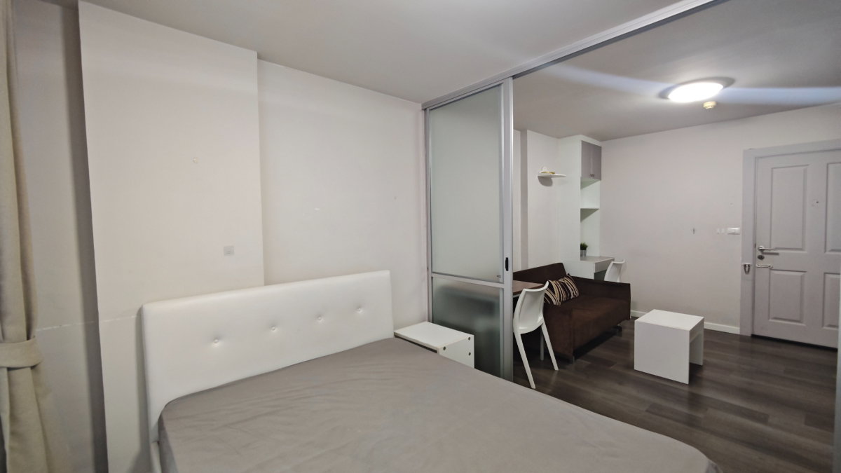 picture For Rent: dcondo Campus Resort Kuku – 5th Floor Pool View (1BR Separated Kitchen) 13,000 THB/month - 8/17
