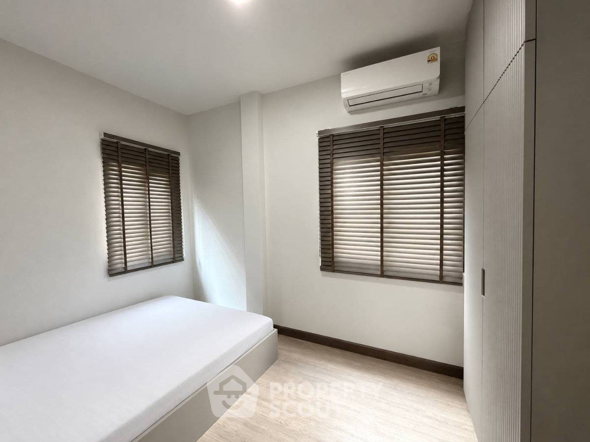 รูป บ้านแฝด 3-ห้องนอน ที่ บ้านกลางเมือง ดิ อิดิชั่น ศรีนครินทร์-สวนหลวง ใน ดอกไม้ (ID 3371291) - รูปที่ 10/11