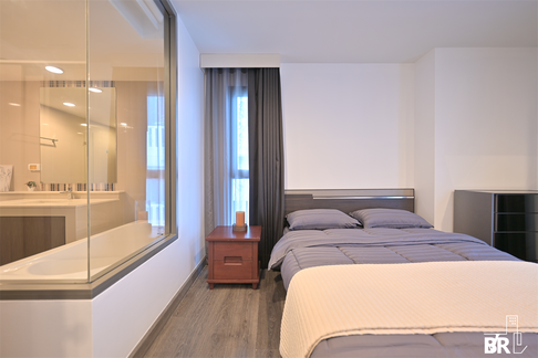 Rende Sukhumvit 23 near BTS Asok Special Unit, Quality Guaranteed by Top Brands