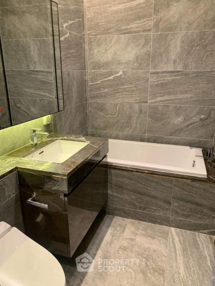 picture 29th-Floor 1-BR At The Esse Sukhumvit 36, 70m To BTS Thong Lor (ID 1158261) - 15/20