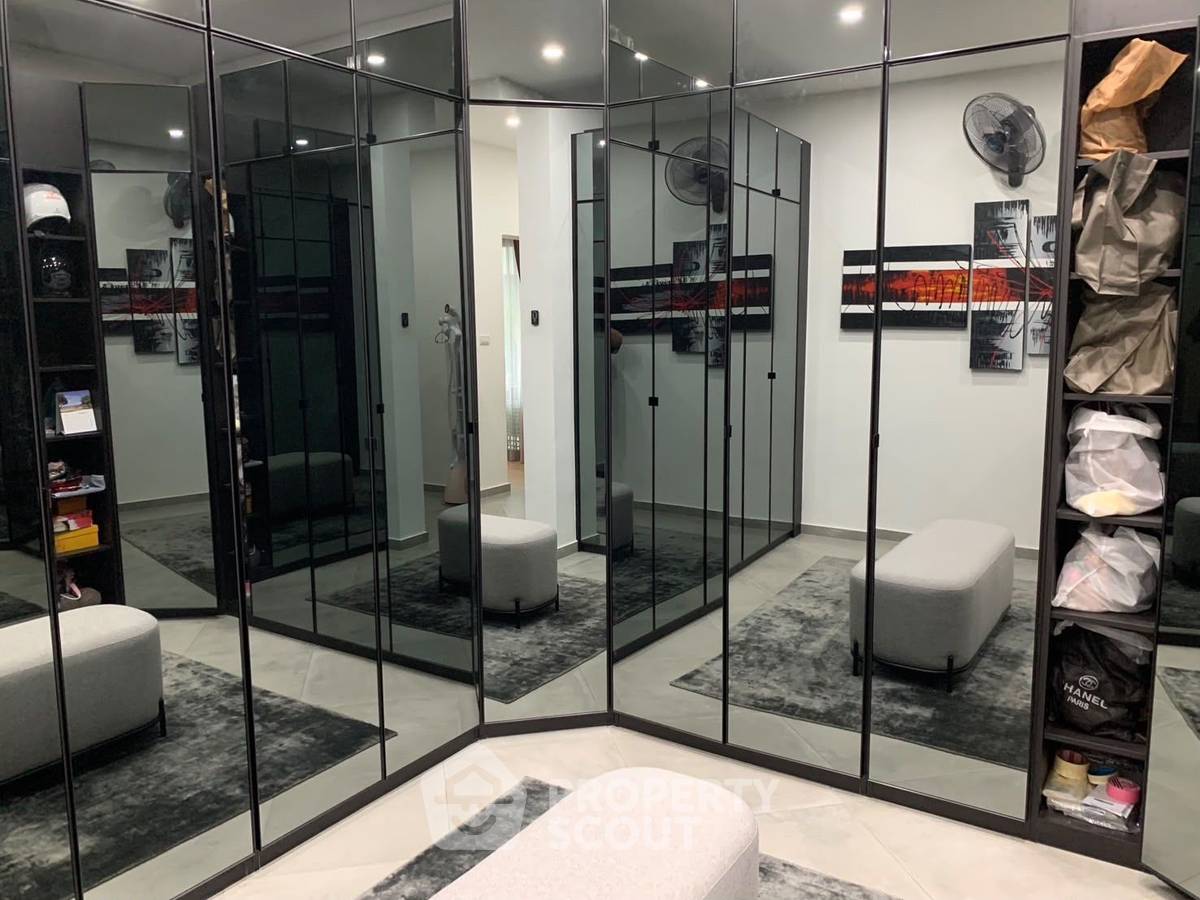 รูป วิลล่า 4-ห้องนอน ใกล้ เมืองพัทยา (ID 3373916) - รูปที่ 19/19