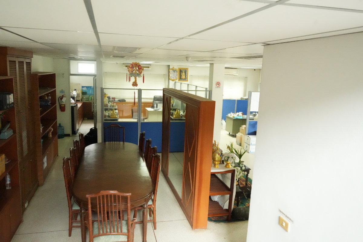 picture Factory Property for Sale by Owner – 14 Rai with Buildings on Main Road - 13/33
