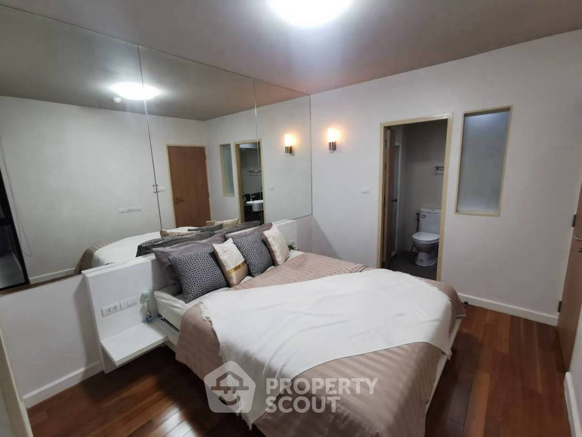 picture 100m To BTS Asoke | 1-BR Le Cote Sukhumvit 14 (ID 3371961) - 1/8