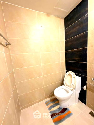 Condos for rent : Spacious 2-BR 142 Sqm At Siam Ocean View Condominium (ID 3338801)
