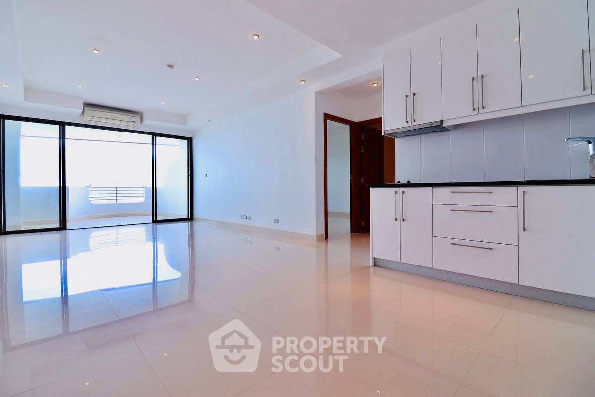 picture 1-BR Condo at VIP Condochain Pattaya in Na Chom Thian (ID 3374590) - 1/12