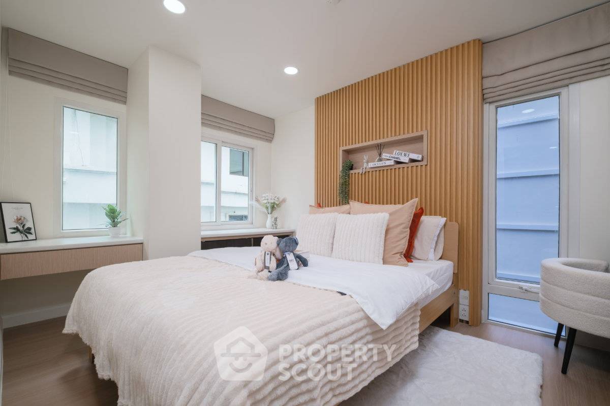 รูป คอนโด 2-ห้องนอน ที่ เดอะ เพลนารี่ สาทร ใกล้ BTS วงเวียนใหญ่ (ID 3229797) - รูปที่ 1/49