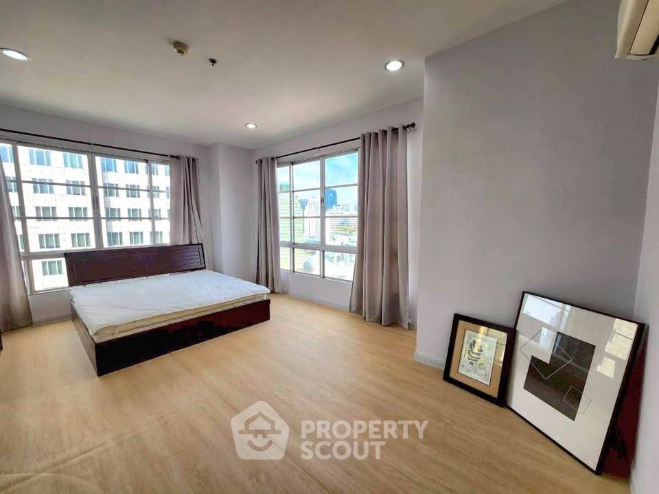 รูป คอนโด 3 ห้องนอน ใกล้ BTS อโศก 200 ม. Citi Smart Sukhumvit 18 (ID 2879657) - รูปที่ 8/14