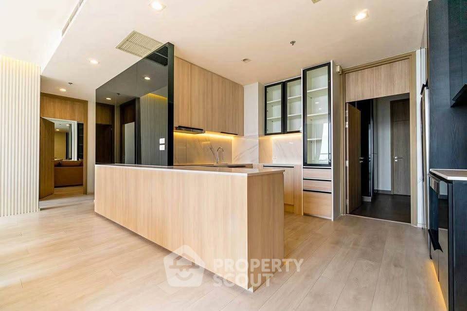 picture 2-BR Condo at Noble Ploenchit near BTS Phloen Chit (ID 2738132) - 1/9