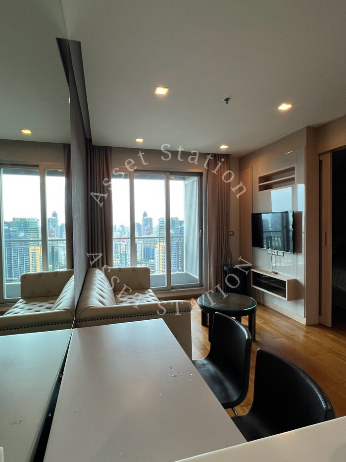 picture ð
The Address Asoke â near MRT Phetchaburi and Airport Link. - 8/10