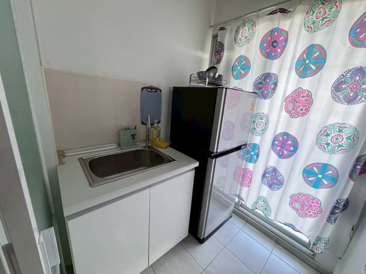 picture 🛋 For Rent: Lumpini Place Rama 9-Ratchada. Beautifully decorated unit, available for immediate move-in. ✅ - 7/11