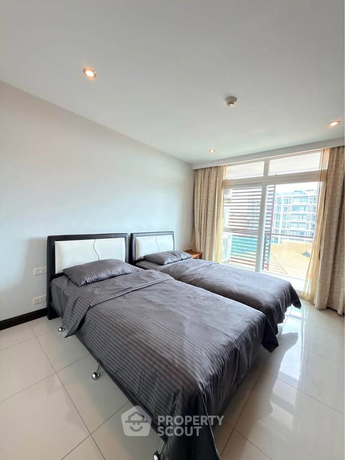 picture Spacious 2-BR 142 Sqm At Siam Ocean View Condominium (ID 3338801) - 4/12